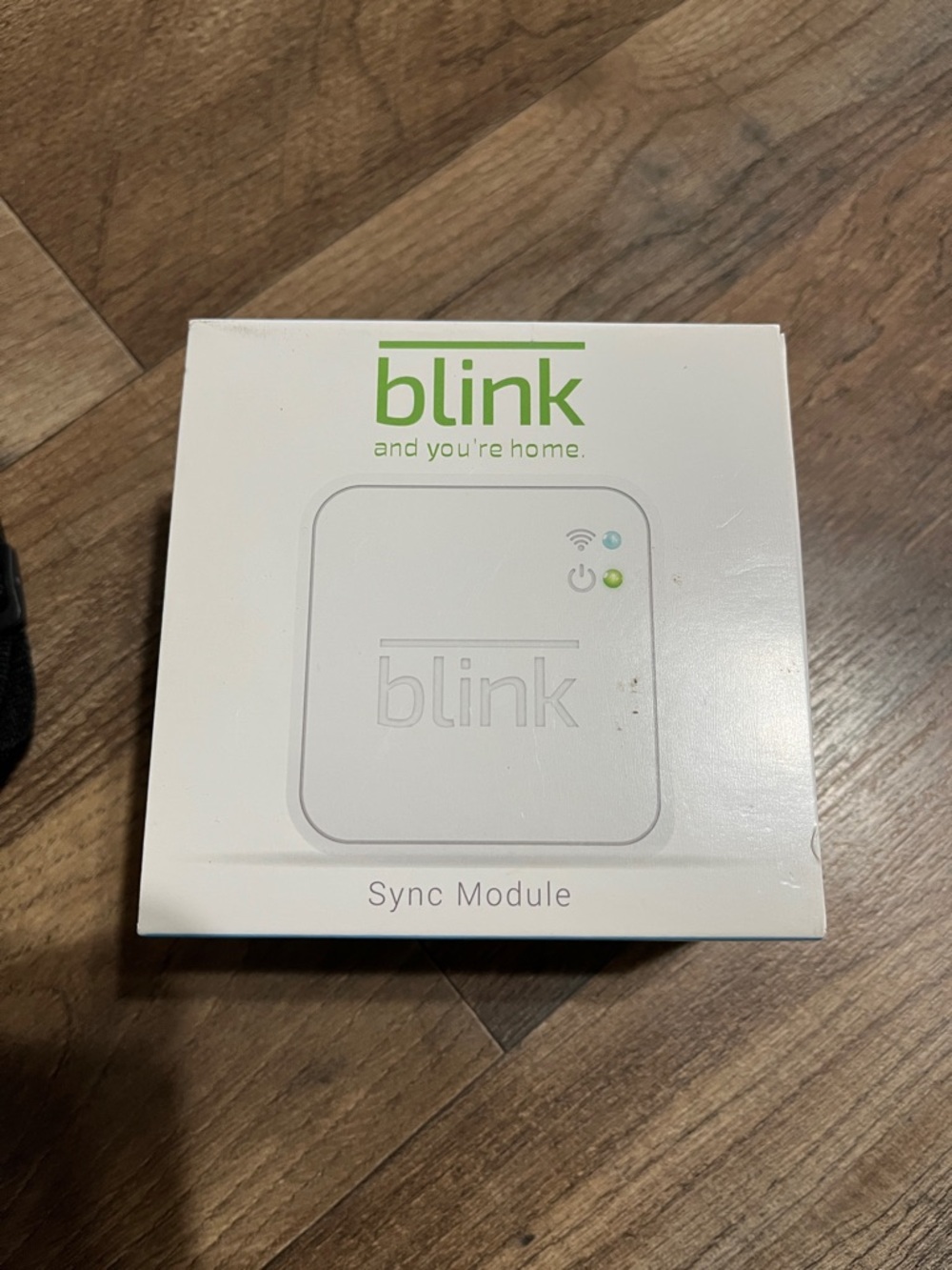 Blink Sync Module Wireless Hub in White with Green Accent
